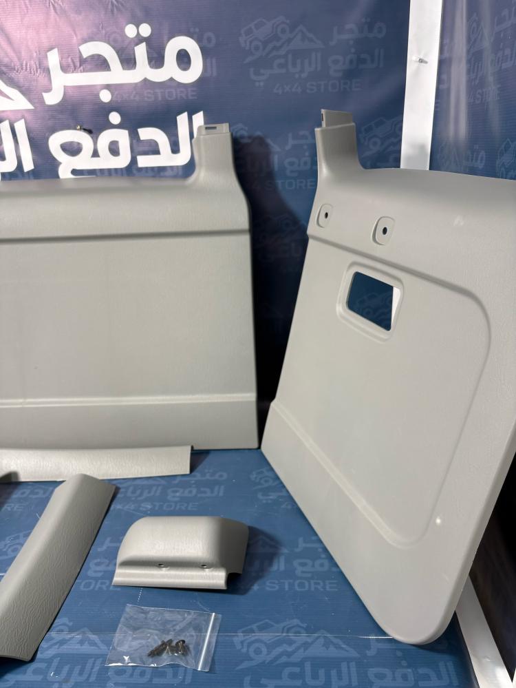 ديكور باب صفاق لاندكروزر 98-2007 رصاصي