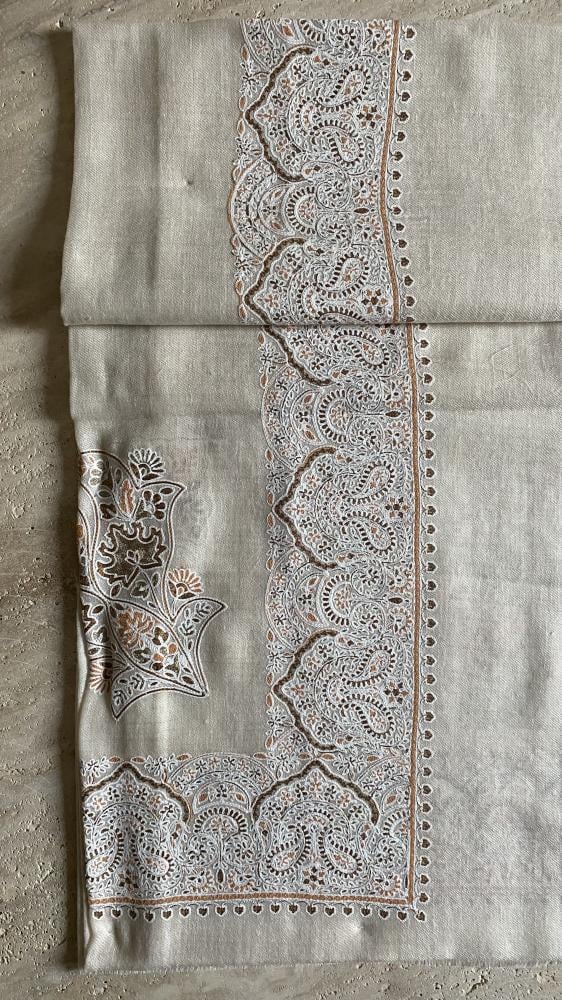 A shoulder cloth of Saturday Al-Ula