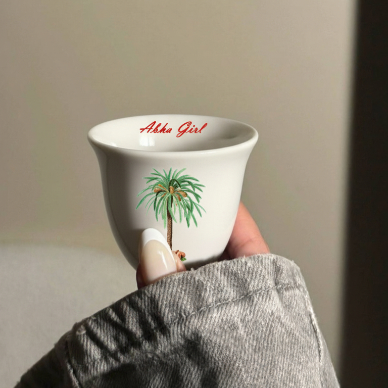 فناجيل قهوة مطبوعة Abha Girl