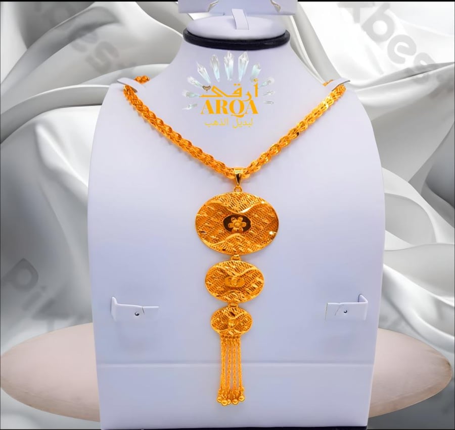 عقد ناعم تصميم مميز مطلي ذهب عيار 21