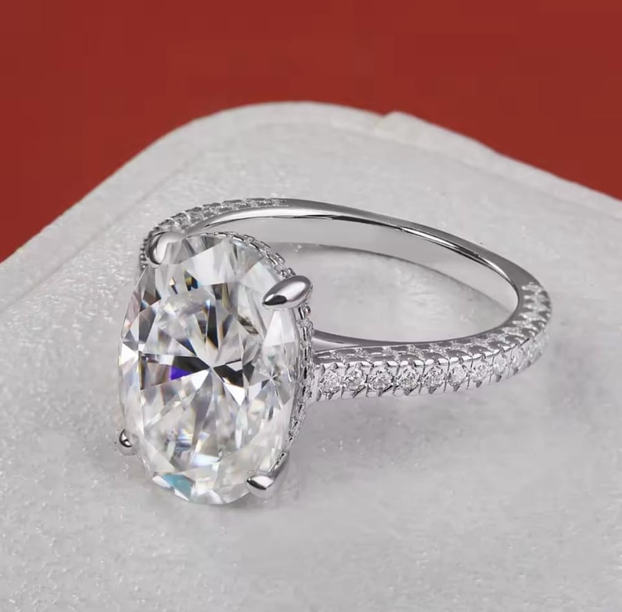 ovali Ring