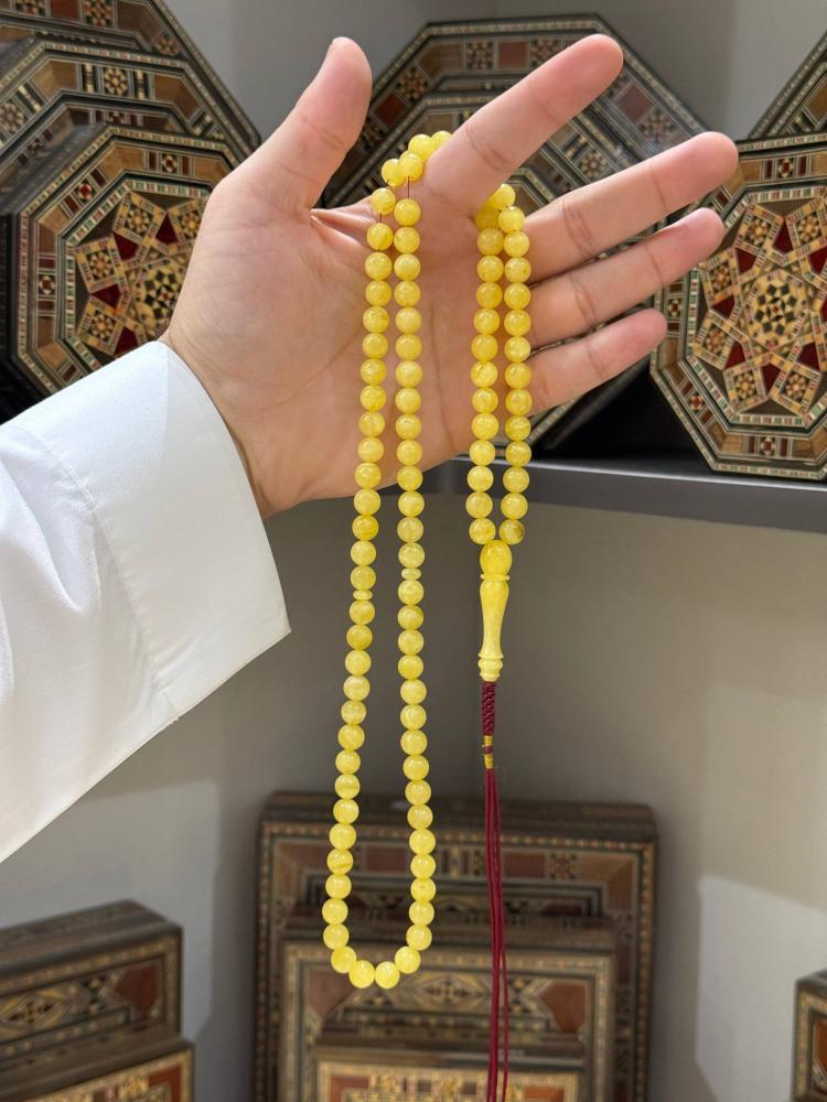 سبحة كهرمان طبيعي بلطيقي كروي - حجر السلطان ولك من الاسم نصيب