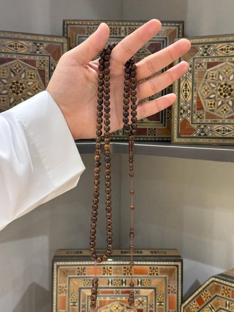 مسباح خشب كوك سركالي اندر انواع الكوك - حجر السلطان ولك من الاسم نصيب
