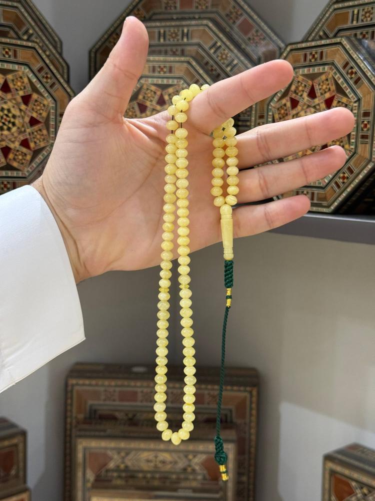 سبح كهرم طبيعي اوكراني ناعم ذروي - حجر السلطان ولك من الاسم نصيب