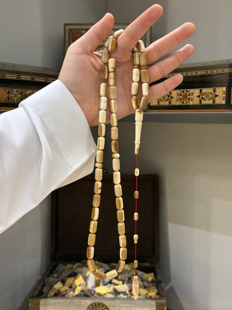 مسبحة عاج الماموث طبيعي كبسولي - حجر السلطان ولك من الاسم نصيب