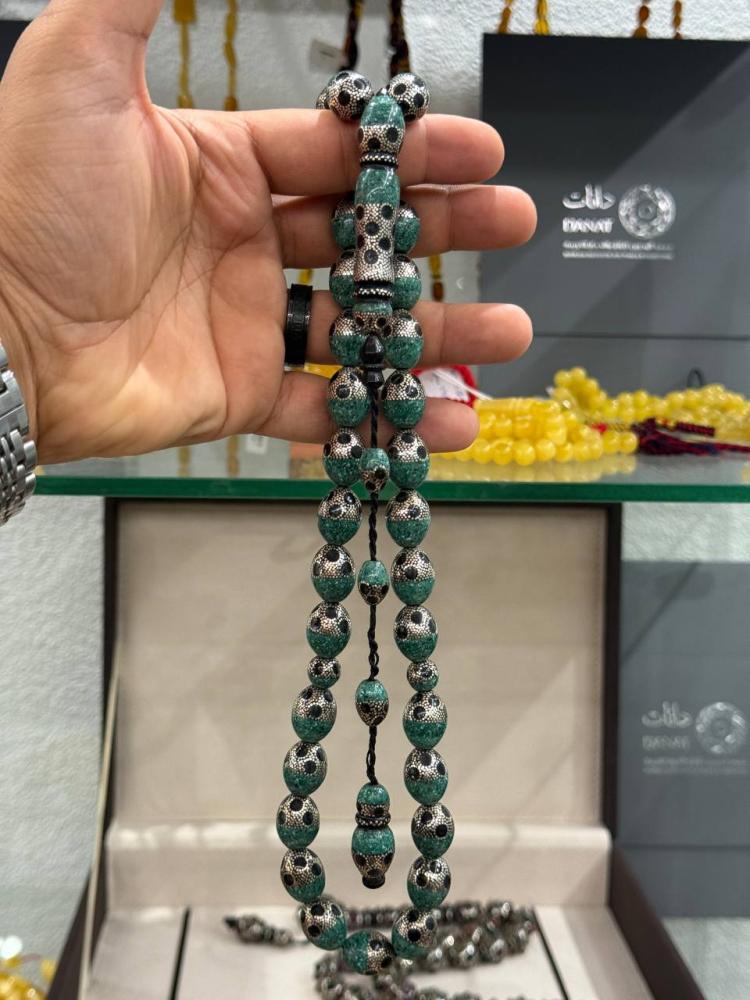 مسبحة يسر طبيعي فاخر تطعيم ملاكيت - حجر السلطان ولك من الاسم نصيب
