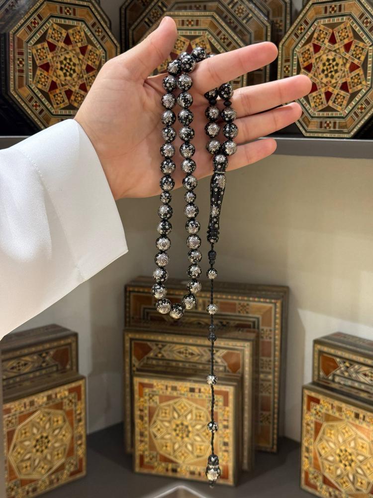مسابيح يسر طبيعي تنزيل فضة كروي - حجر السلطان ولك من الاسم نصيب