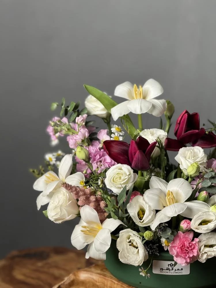 Dutch rose vase