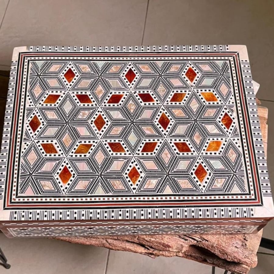 صندوق صدف طبيعي