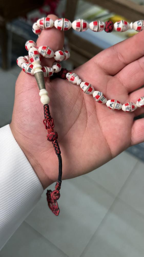 عظم منقوش