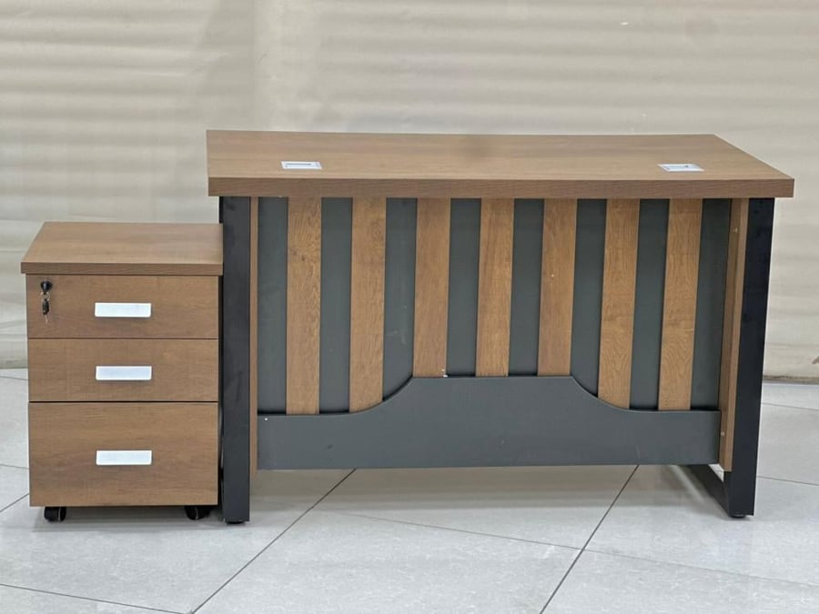Study desk 120cm