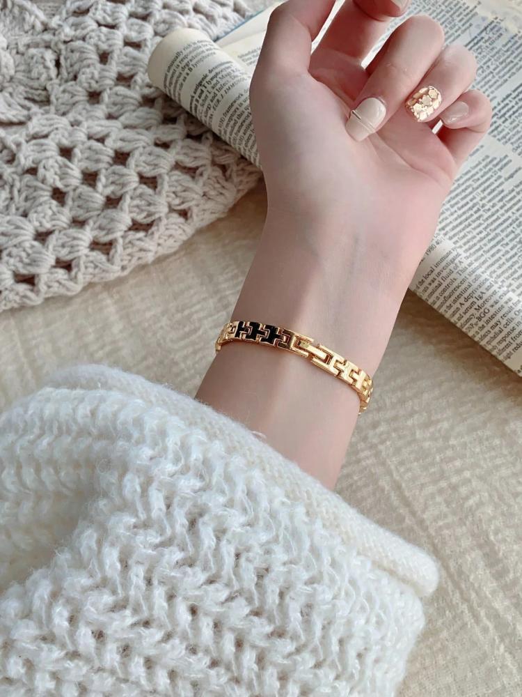 ساعات هدايا نسائيه