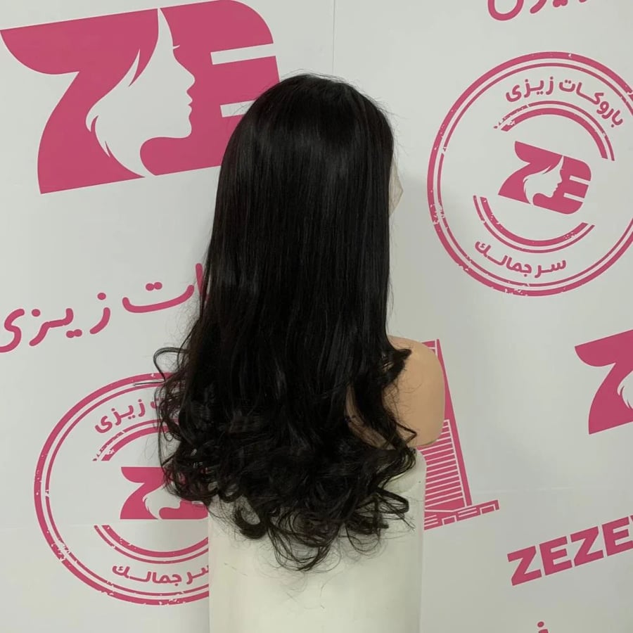 باروكه شعر طبيعى طول24 انش كثافه 250 لون اسود طبيعى فروه حرير جذور اماميه
