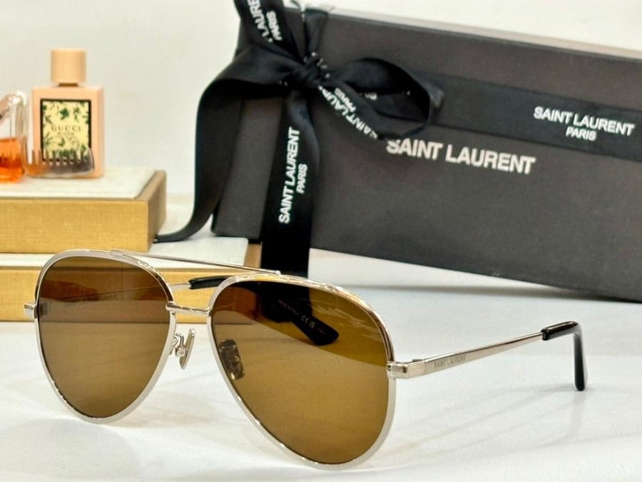 نظاره ماركة YSL