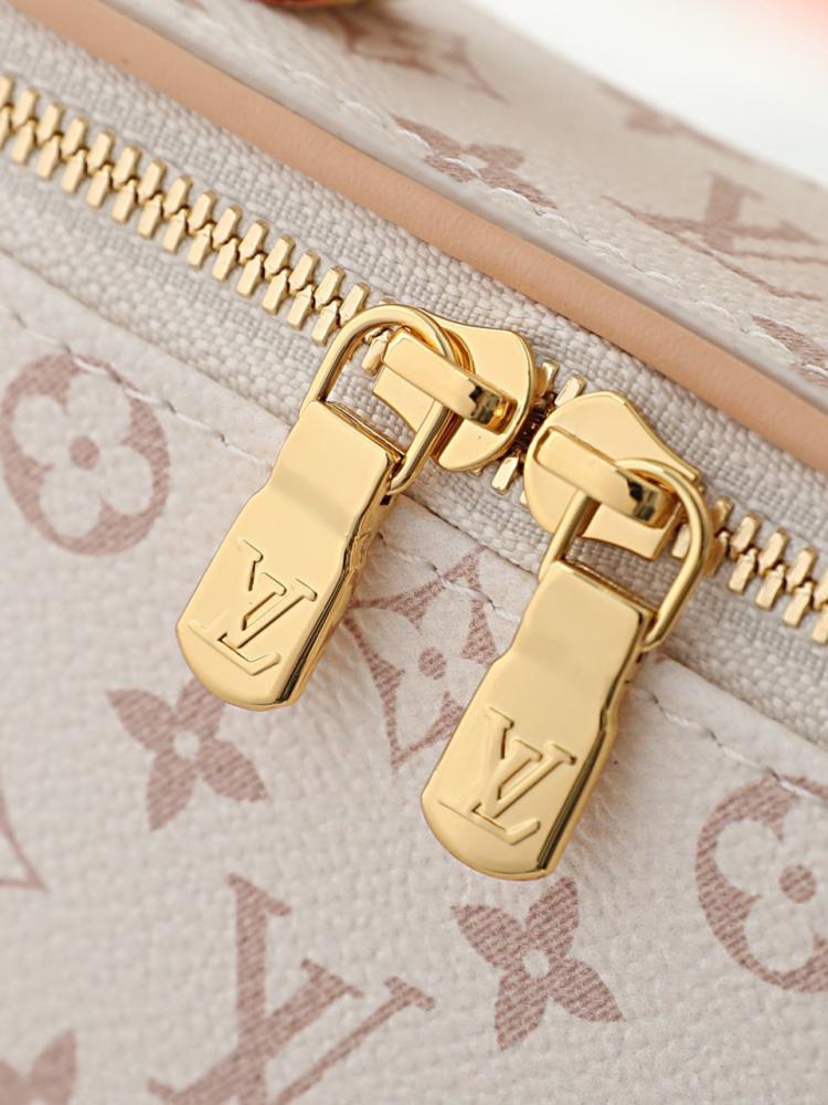 شنطة LV + نظارة LV