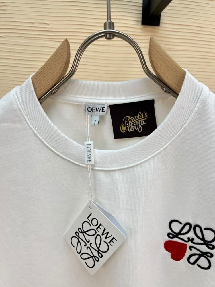 تي شيرت ماركة Loewe