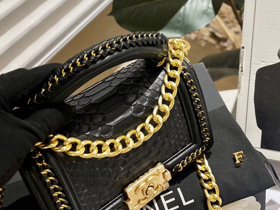 شنطة نسائية ماركة Chanel