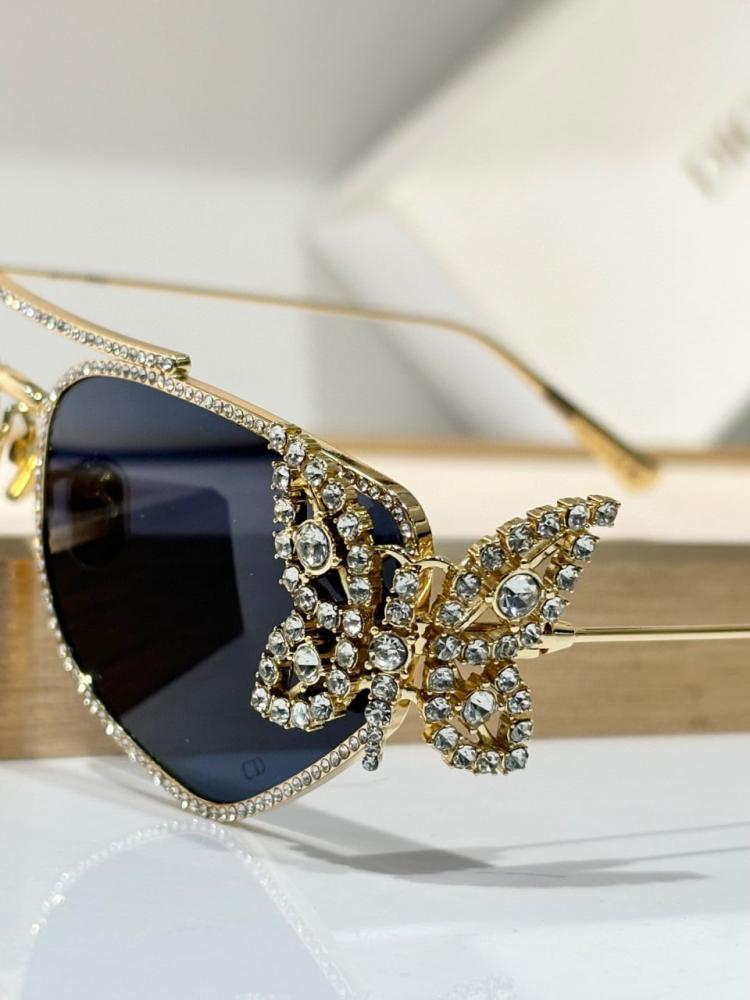 نظاره ماركة Dior
