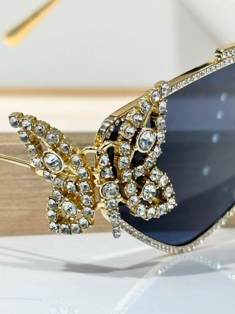 نظاره ماركة Dior