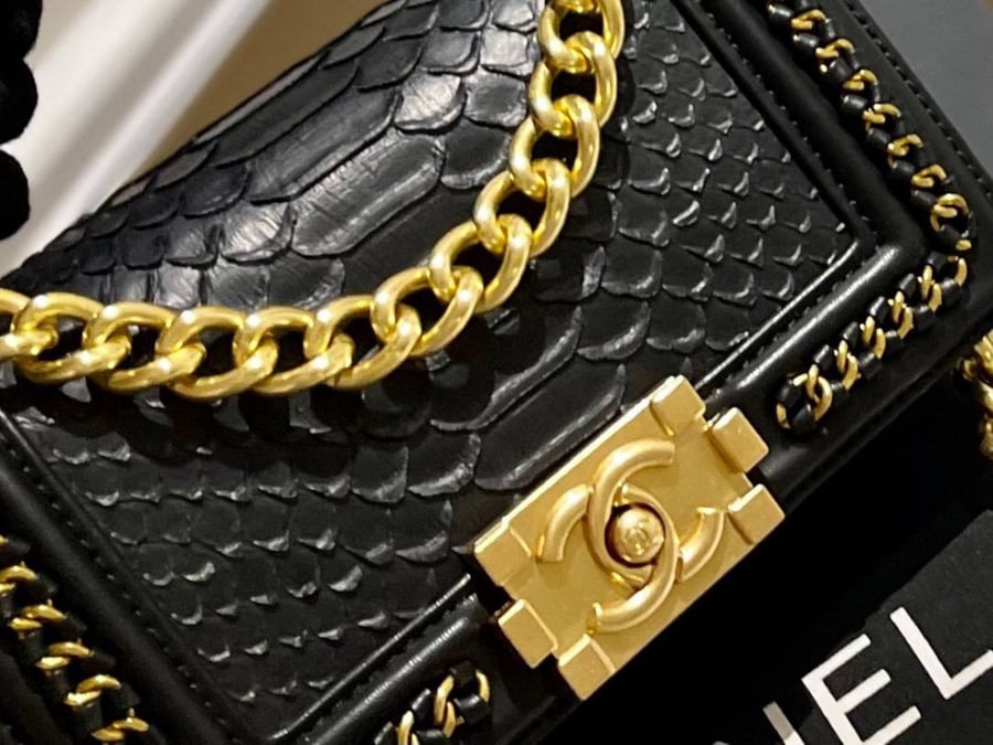 شنطة نسائية ماركة Chanel