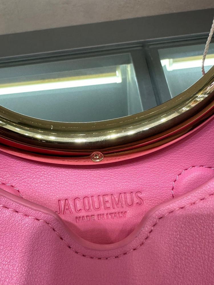 شنطه نسائية ماركة ‏JACQUEMUS