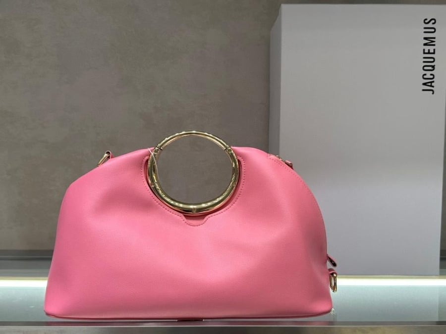 شنطه نسائية ماركة ‏JACQUEMUS