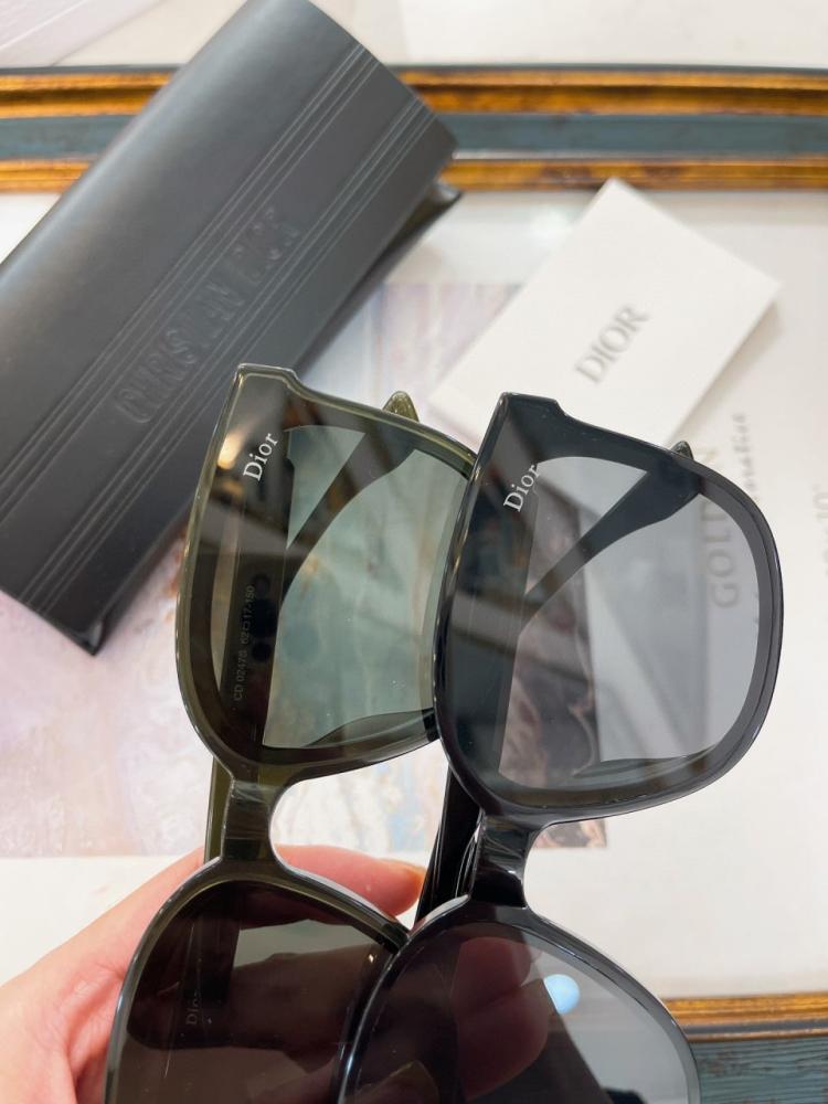 نظاره ماركة Dior