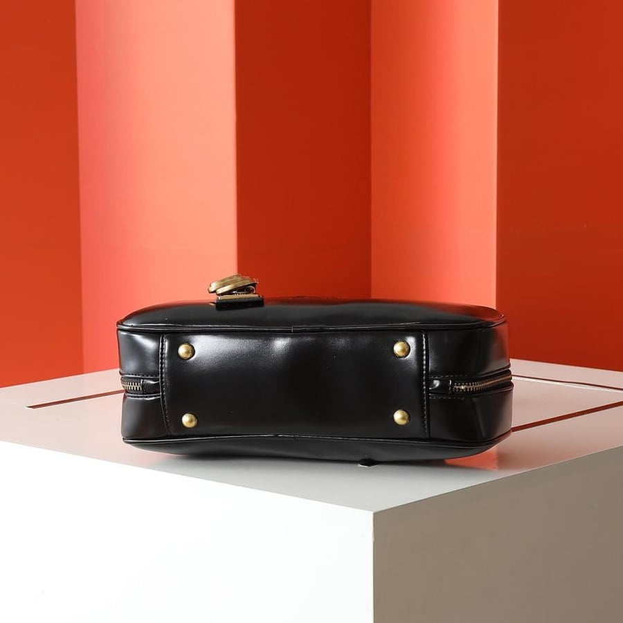 شنطة Miumiu + اسورة Hermès