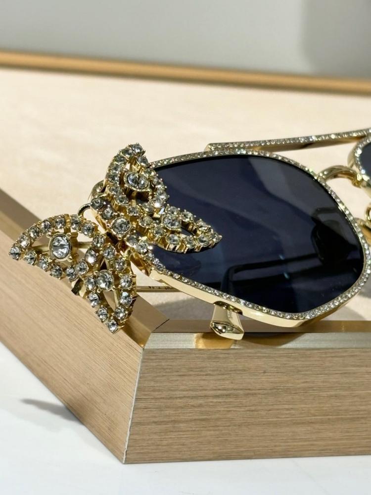 نظاره ماركة Dior