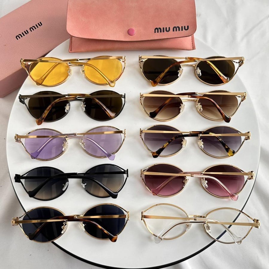 نظاره ماركة ‏Miumiu