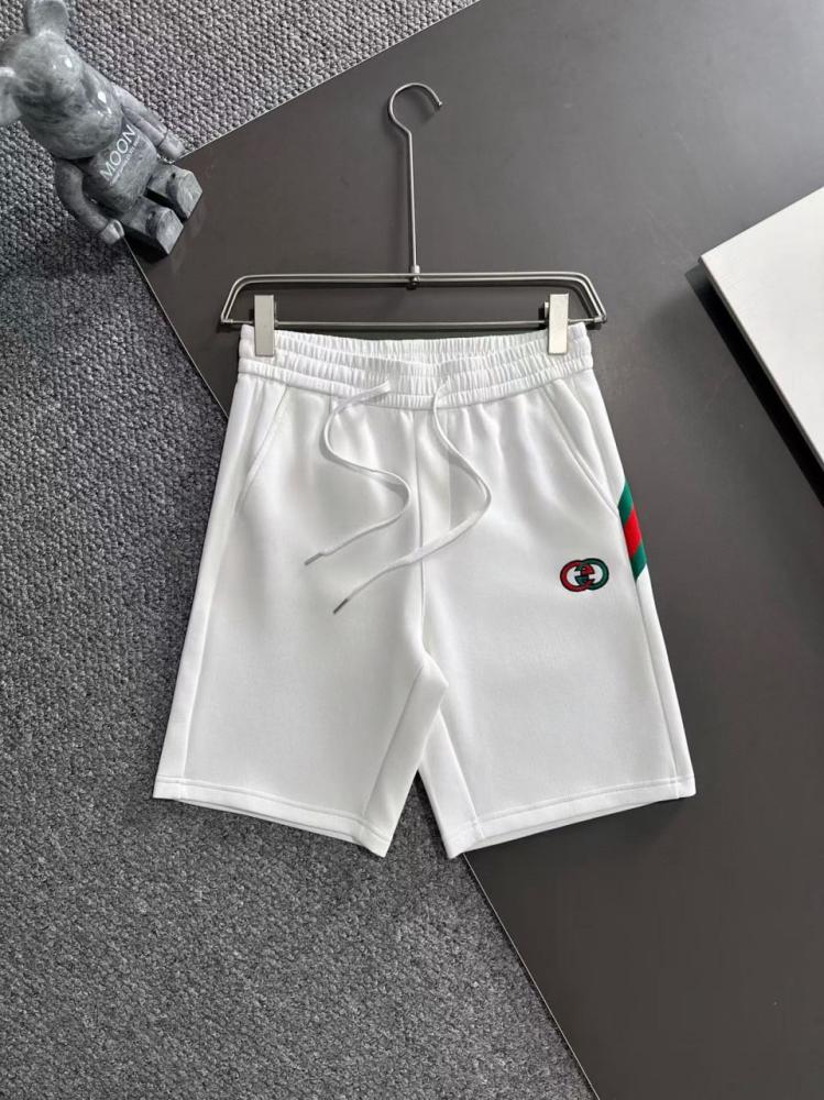 طقم رجالي ماركة Gucci
