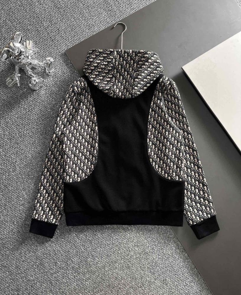 اطقم رجاليه ماركة Dior & LV