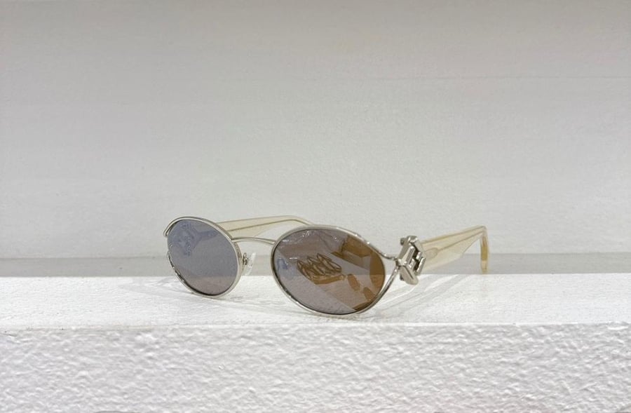 نظاره ماركة Fendi
