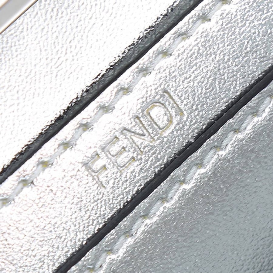 شنطة نسائية ماركة Fendi