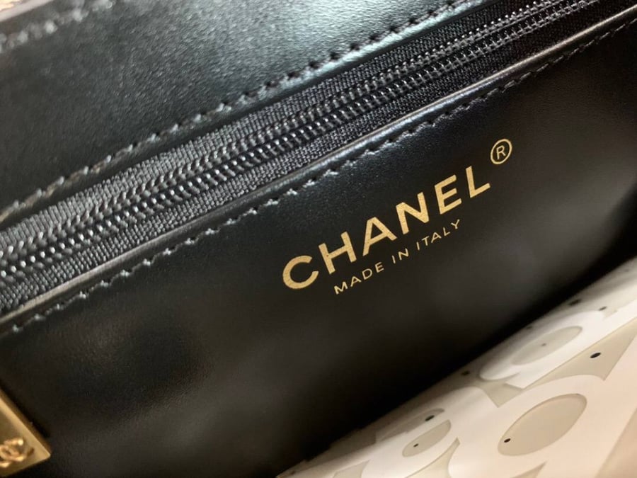 شنطة نسائية ماركة ‏Chanel