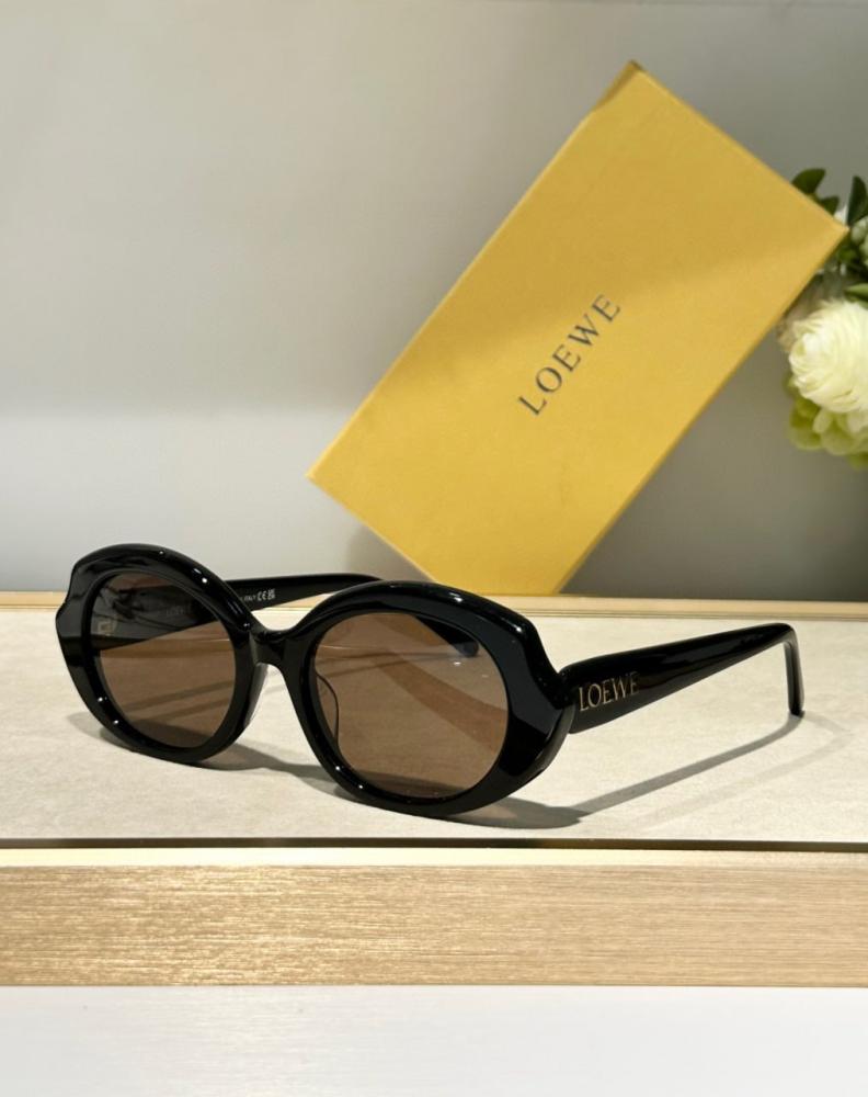 نظاره ماركة ‏Loewe