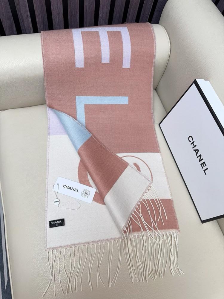سكارف ماركة Chanel