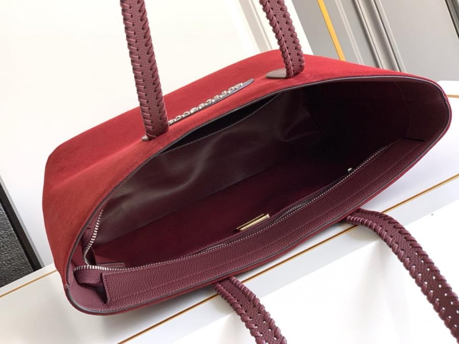 شنطه نسائية ماركة Valentino