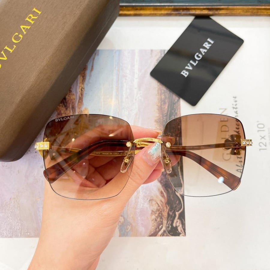 نظارة ماركة ‏Bvlgari