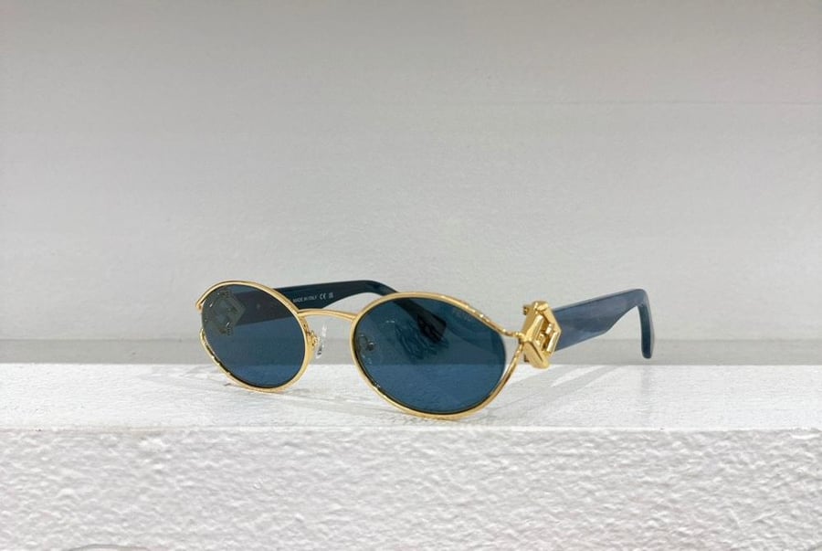 نظاره ماركة Fendi