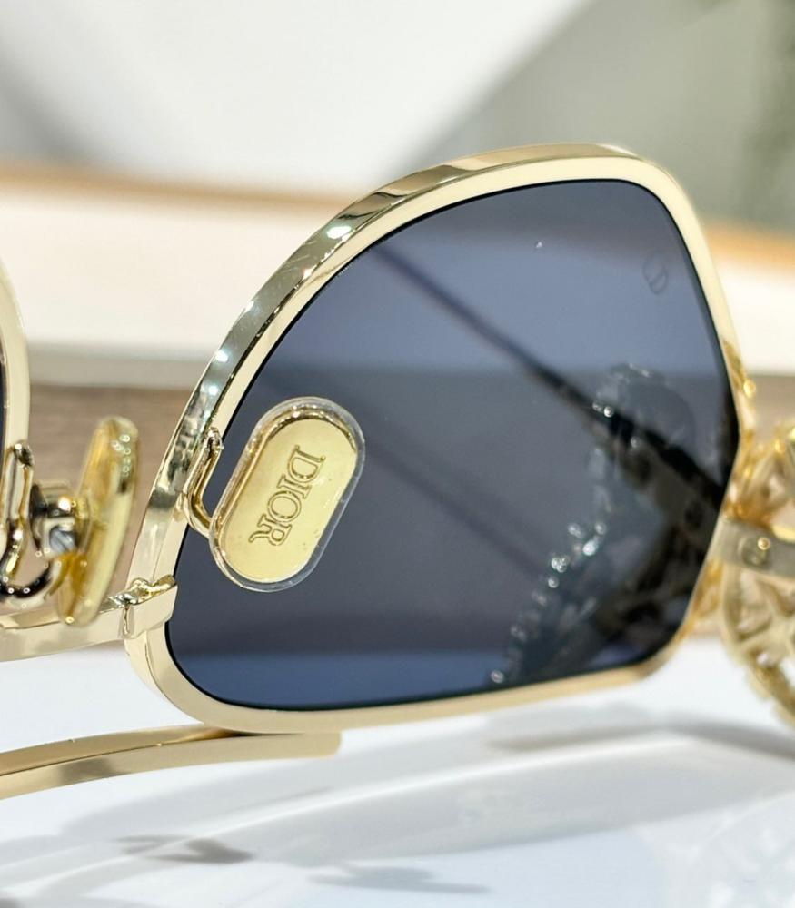 نظاره ماركة Dior