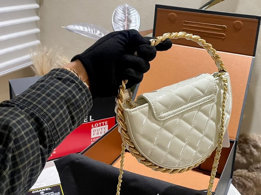 شنطة نسائية ماركة Chanel