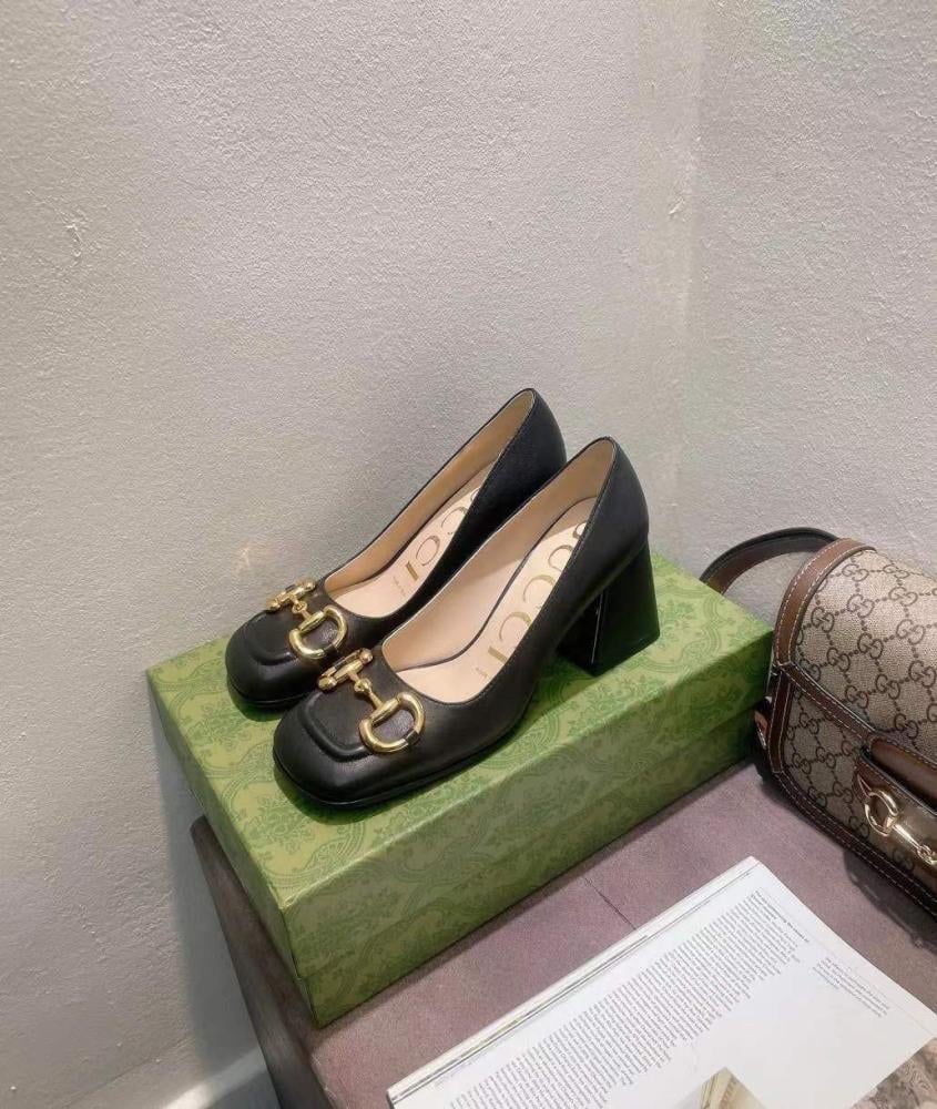 حذاء نسائي ماركة ‏Gucci