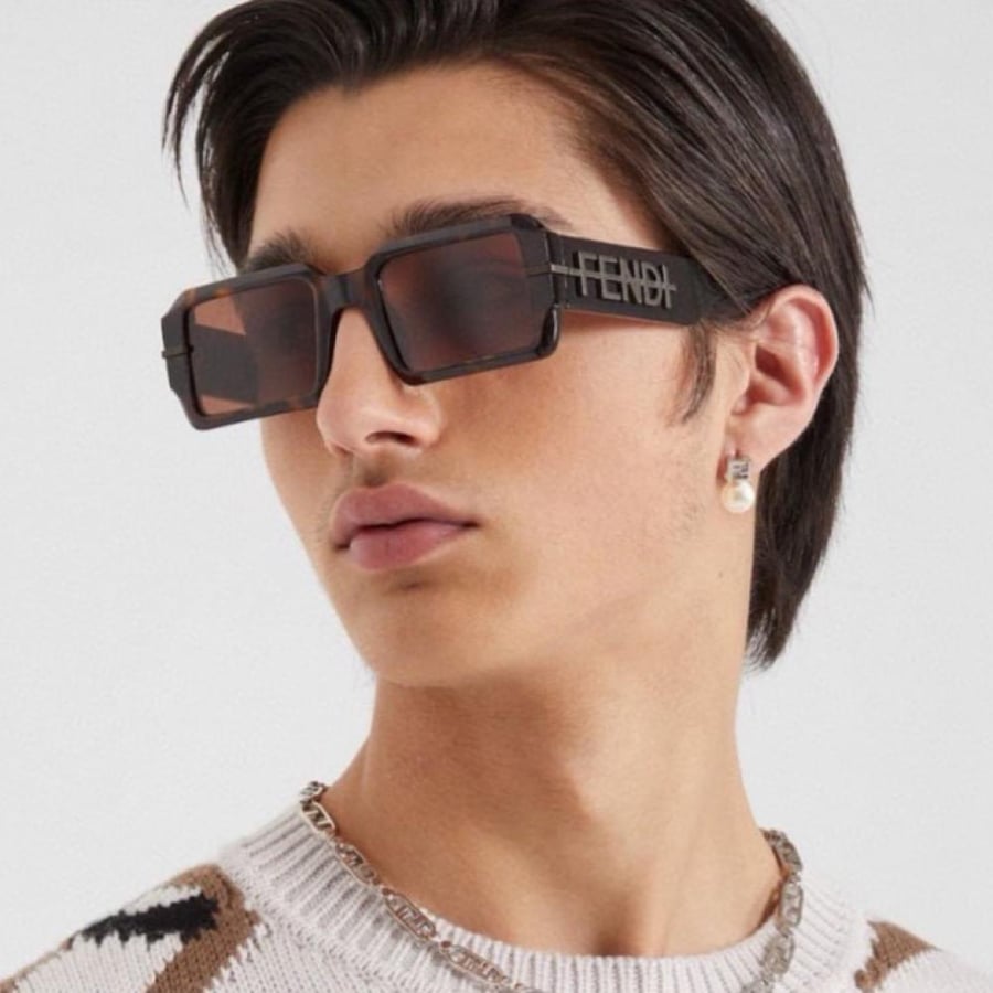 نظاره ماركة Fendi