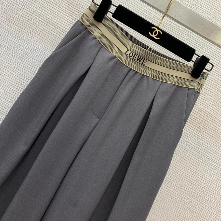 بنطال نسائي ماركة Loewe
