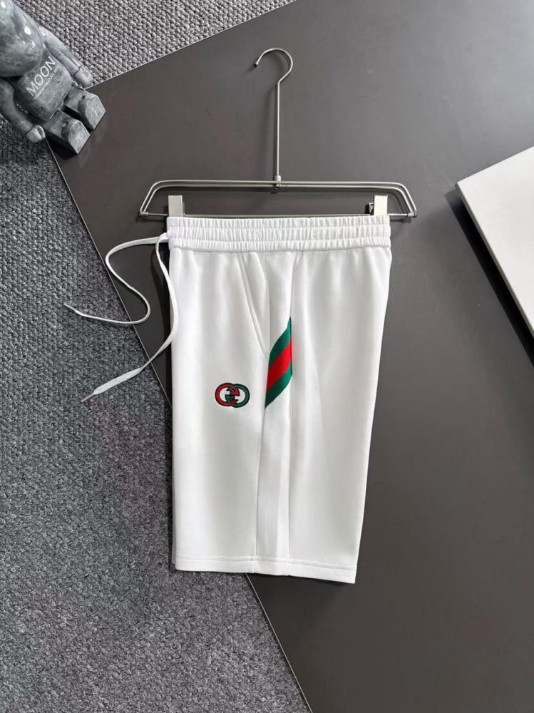طقم رجالي ماركة Gucci