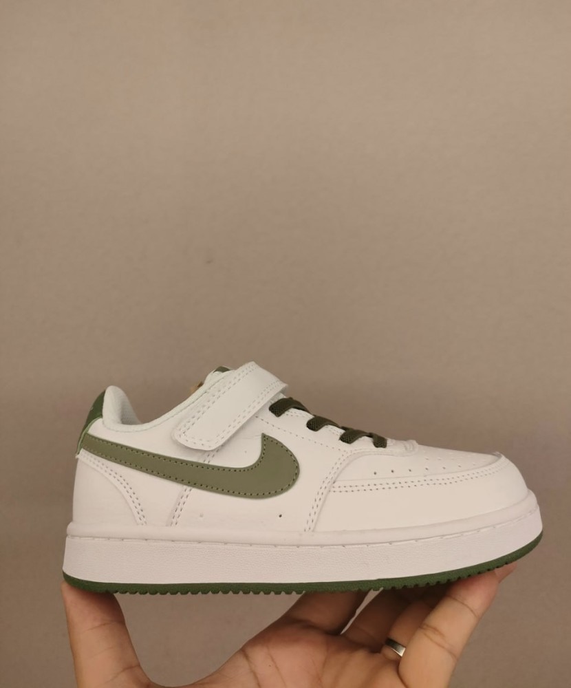 حذاء اطفال ماركة Nike