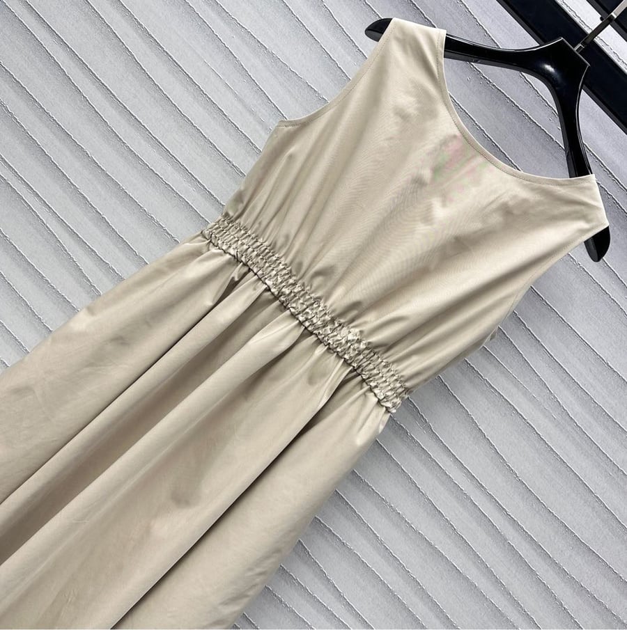 فستان نسائي ماركة Miumiu