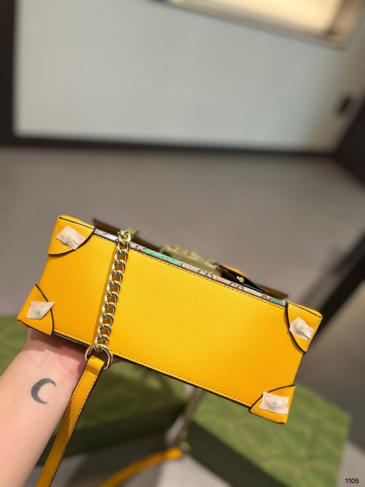 شنطة نسائية ماركة Gucci