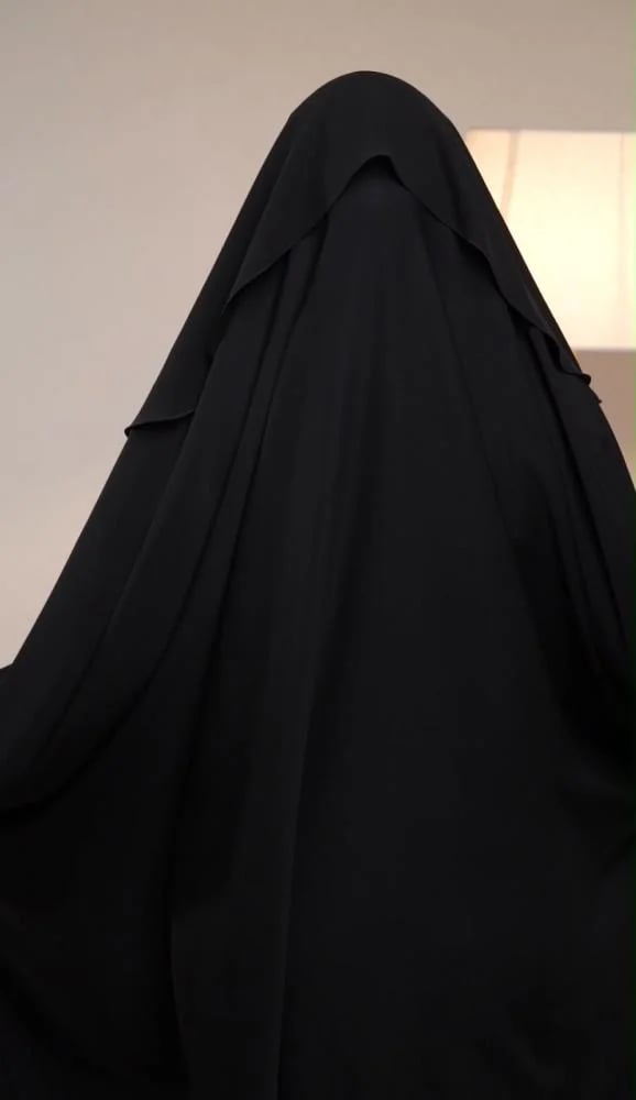 عباية رأس بغشوة